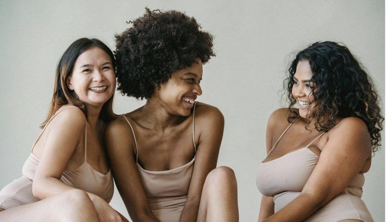 Body-Positive Adult Content: Embracing Positivity an image shows women with different body shapes
